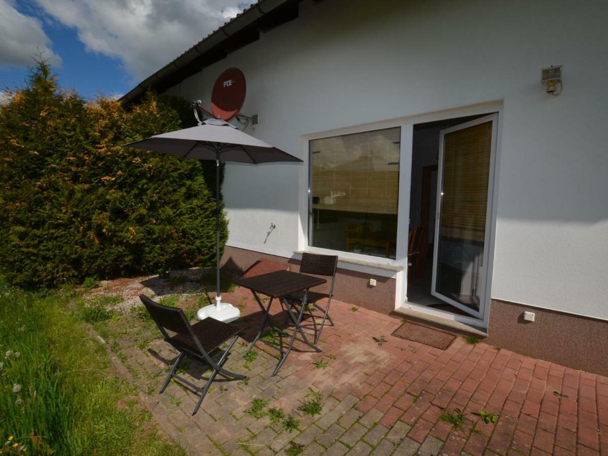 Apartment In Bohemian With Private Terrace Dolni Lanov Extérieur photo